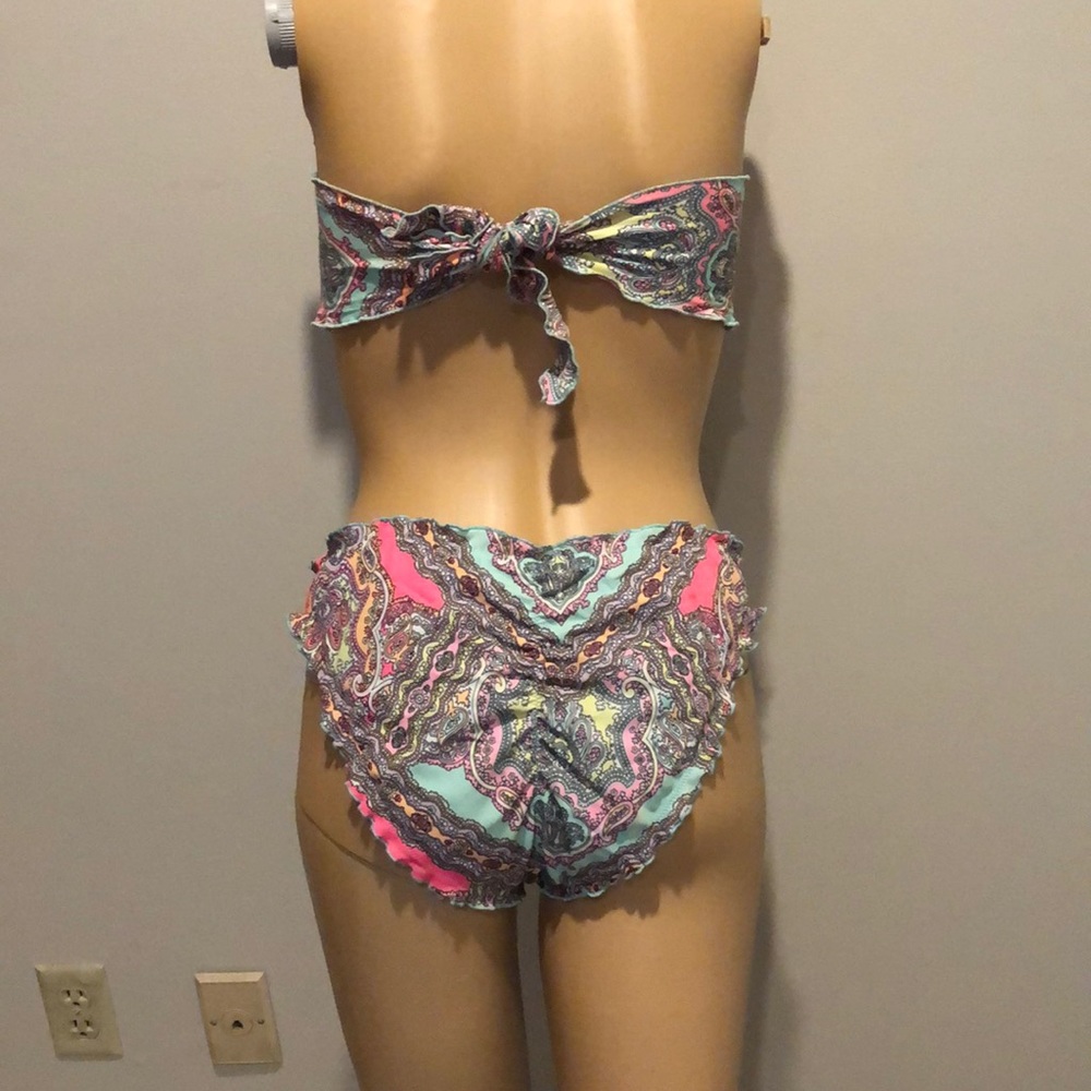 VS bikini - Picture 2 of 2